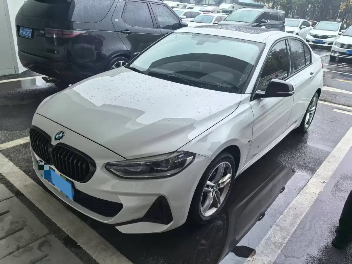 2022 BMW 1 Series 1.5T 140HP L3 7DCT,autocango,china used car exporter,china ev exporter,chinese used car exporter,chinese used ev exporter