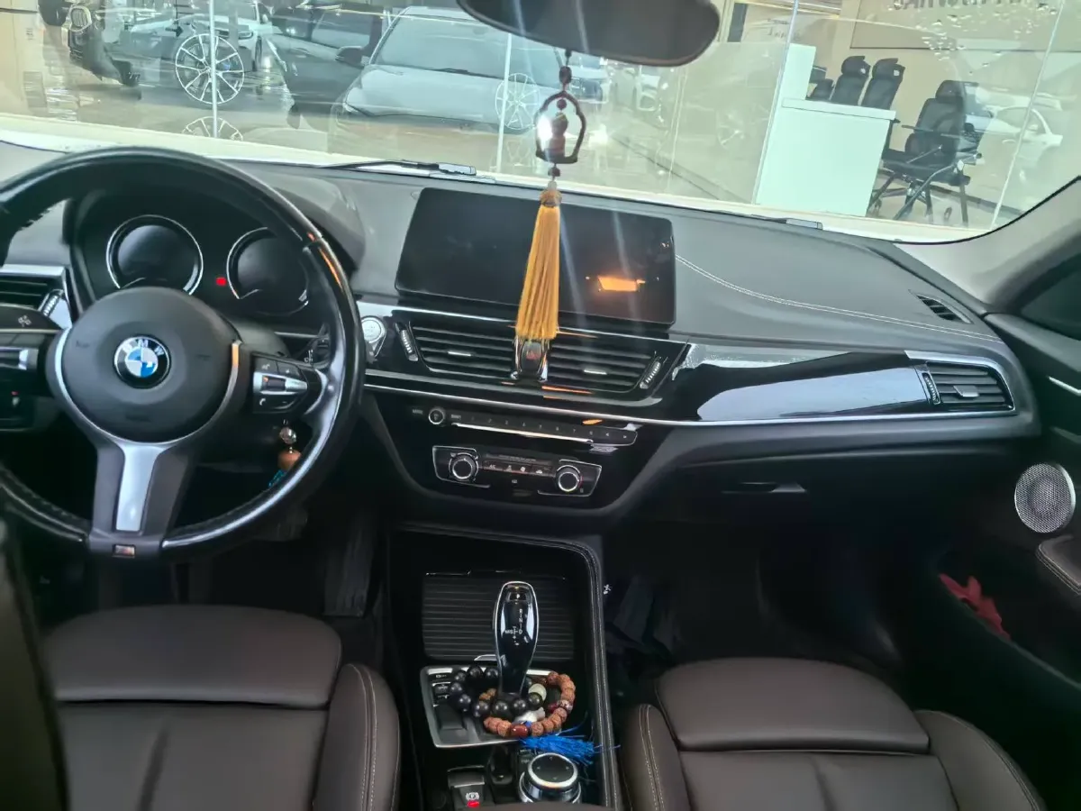 2022 BMW 1 Series 1.5T 140HP L3 7DCT,autocango,china used car exporter,china ev exporter,chinese used car exporter,chinese used ev exporter