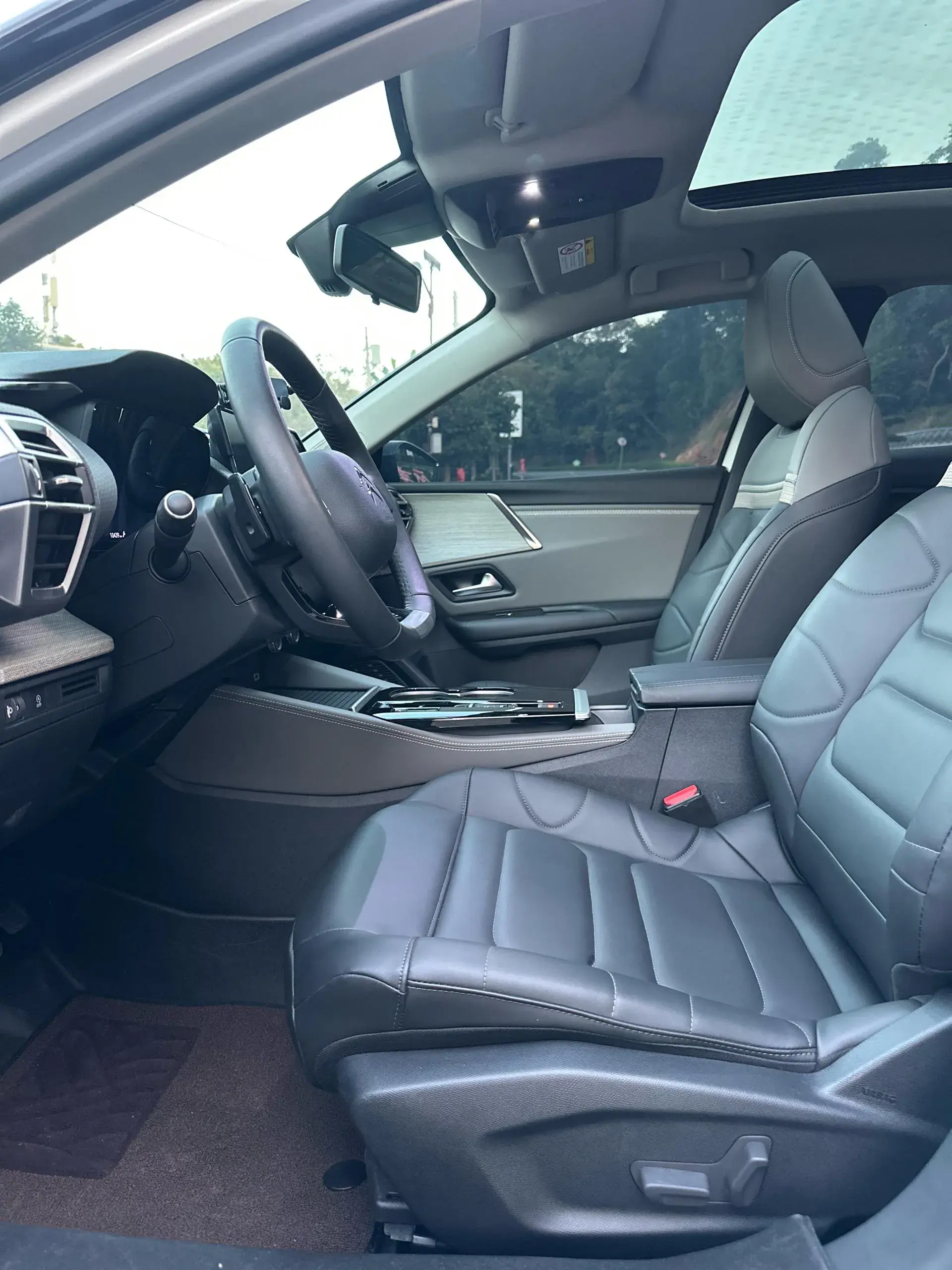 2023 CITROEN C5 thumbnail 4