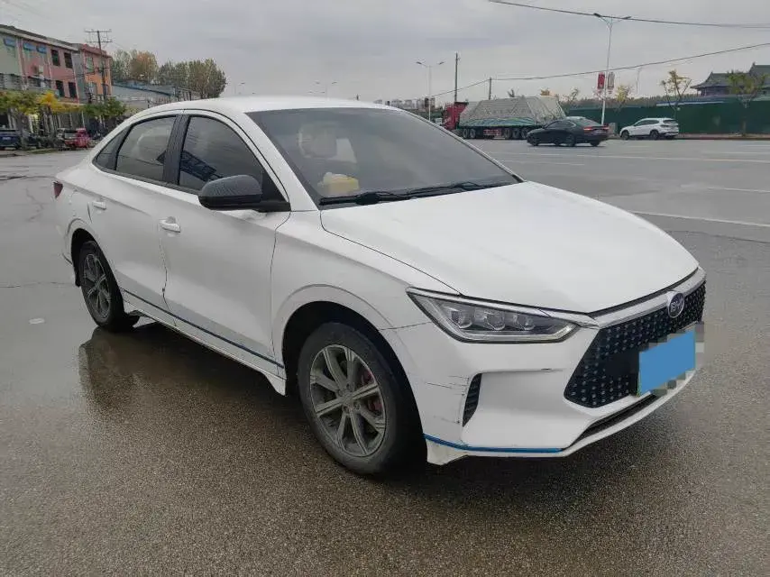 2020 BYD E3 thumbnail 2