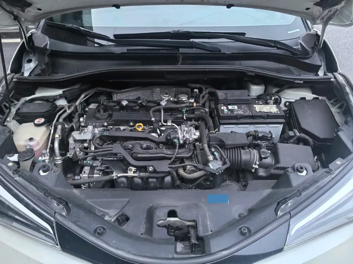 2020 Toyota C-HR 2.0L 171HP L4 CVT,autocango,china used car exporter,china ev exporter,chinese used car exporter,chinese used ev exporter