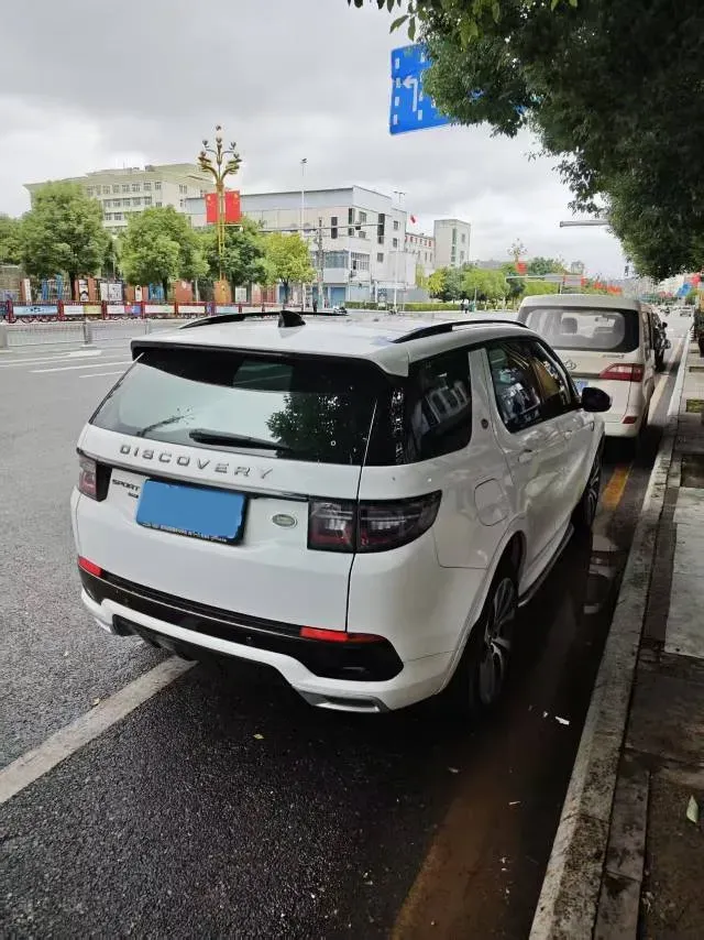 2021 Land Rover Discovery Sport 2.0T 249HP L4 9AT,autocango,china used car exporter,china ev exporter,chinese used car exporter,chinese used ev exporter
