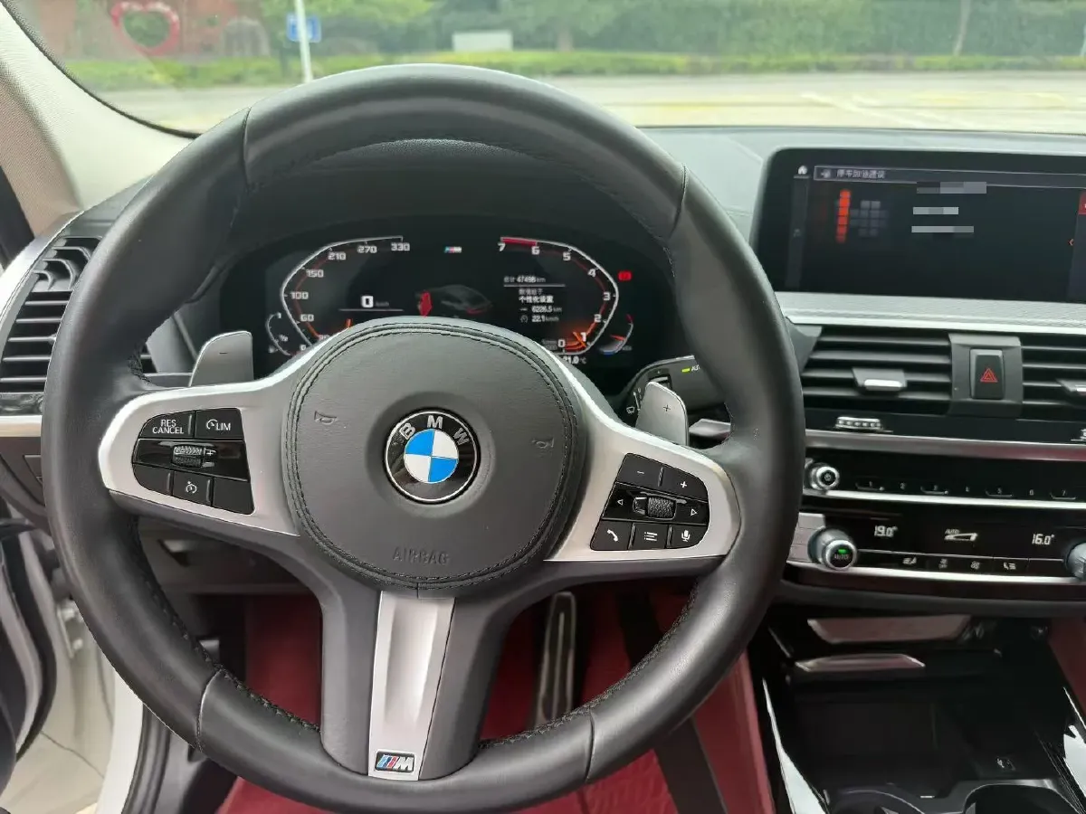 2021 BMW X4 2.0T 252HP L4 8AT,autocango,china used car exporter,china ev exporter,chinese used car exporter,chinese used ev exporter