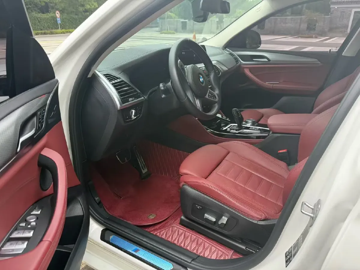 2021 BMW X4 2.0T 252HP L4 8AT,autocango,china used car exporter,china ev exporter,chinese used car exporter,chinese used ev exporter