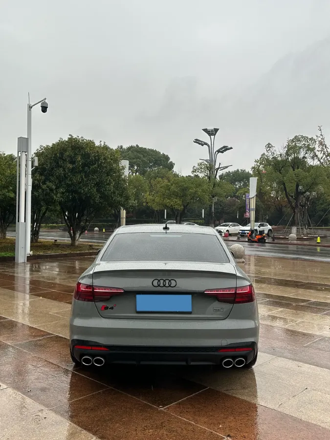 2022 Audi S4 3.0T 354HP V6 8AT,autocango,china used car exporter,china ev exporter,chinese used car exporter,chinese used ev exporter