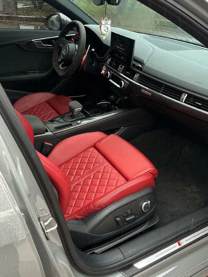 2022 Audi S4 3.0T 354HP V6 8AT,autocango,china used car exporter,china ev exporter,chinese used car exporter,chinese used ev exporter