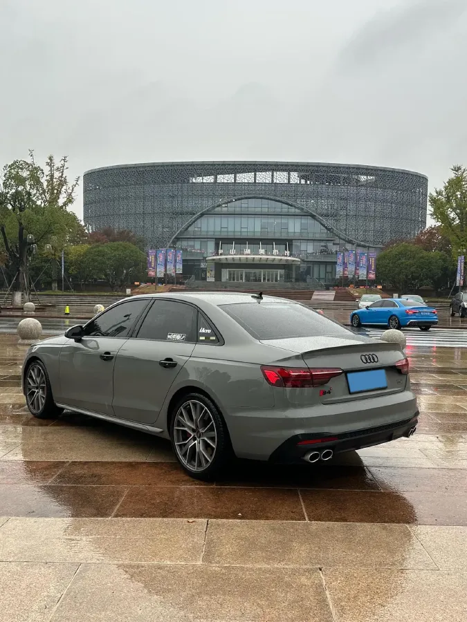 2022 Audi S4 3.0T 354HP V6 8AT,autocango,china used car exporter,china ev exporter,chinese used car exporter,chinese used ev exporter