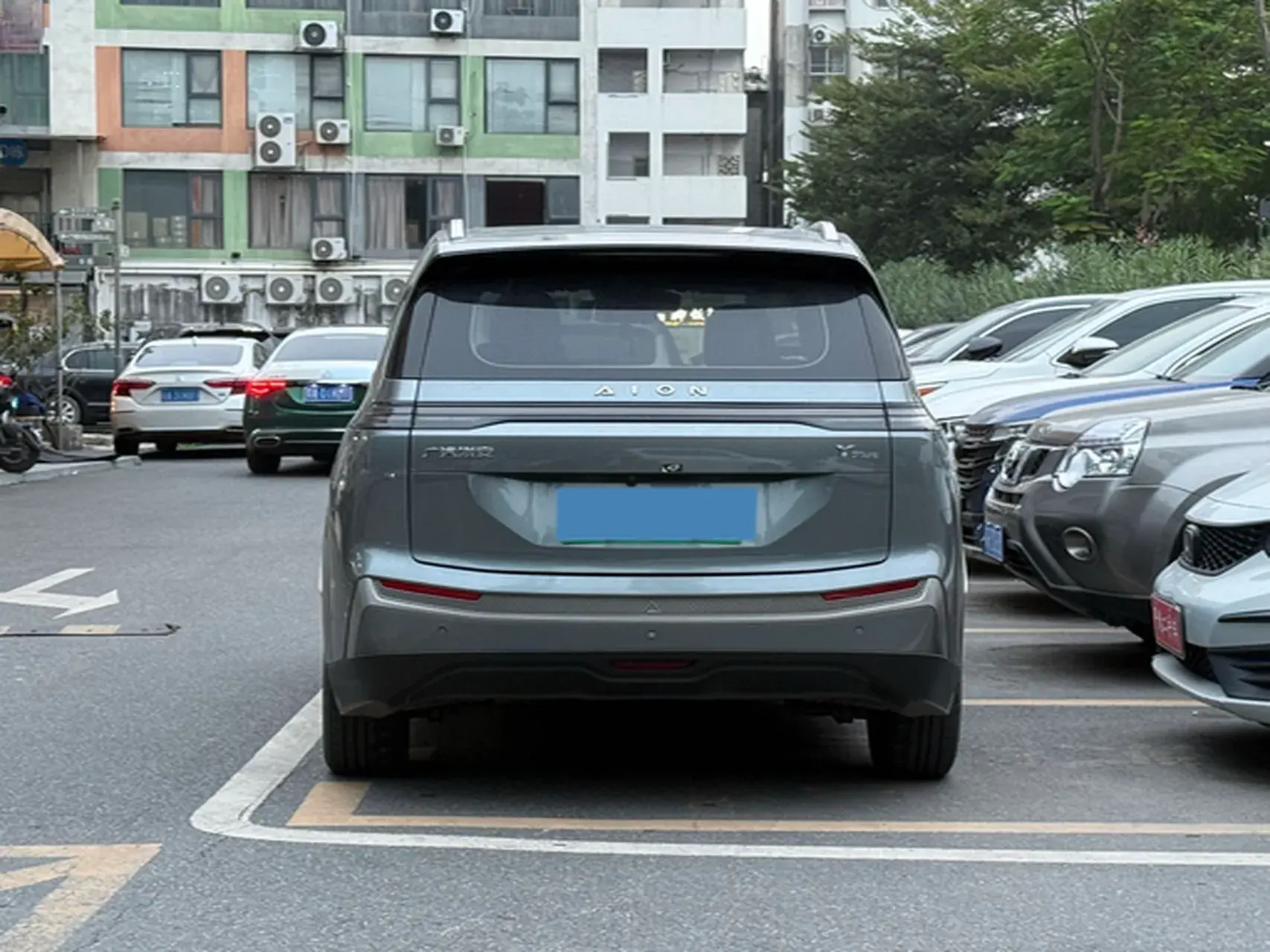 2022 AION Y thumbnail 4