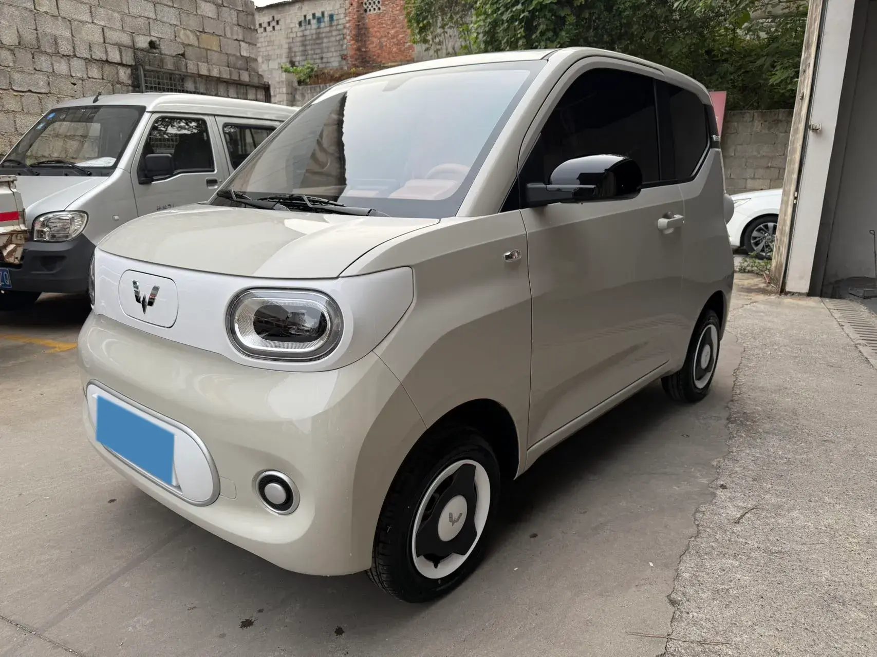 2024 WULING HONGGUANG view 1