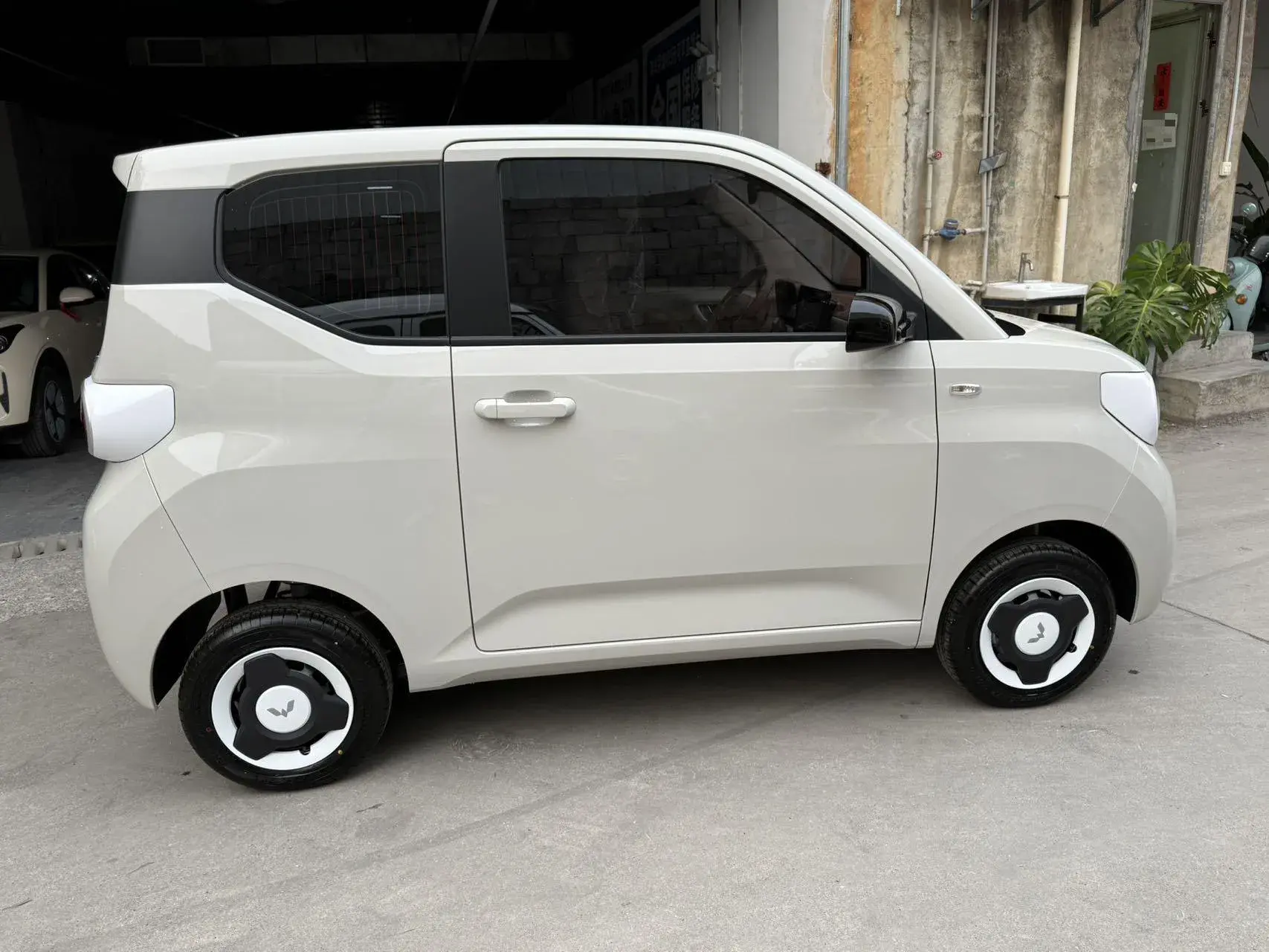 2024 WULING HONGGUANG thumbnail 4
