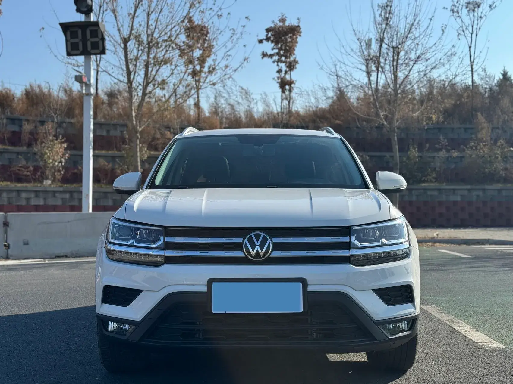 2021 VOLKSWAGEN THARU thumbnail 2