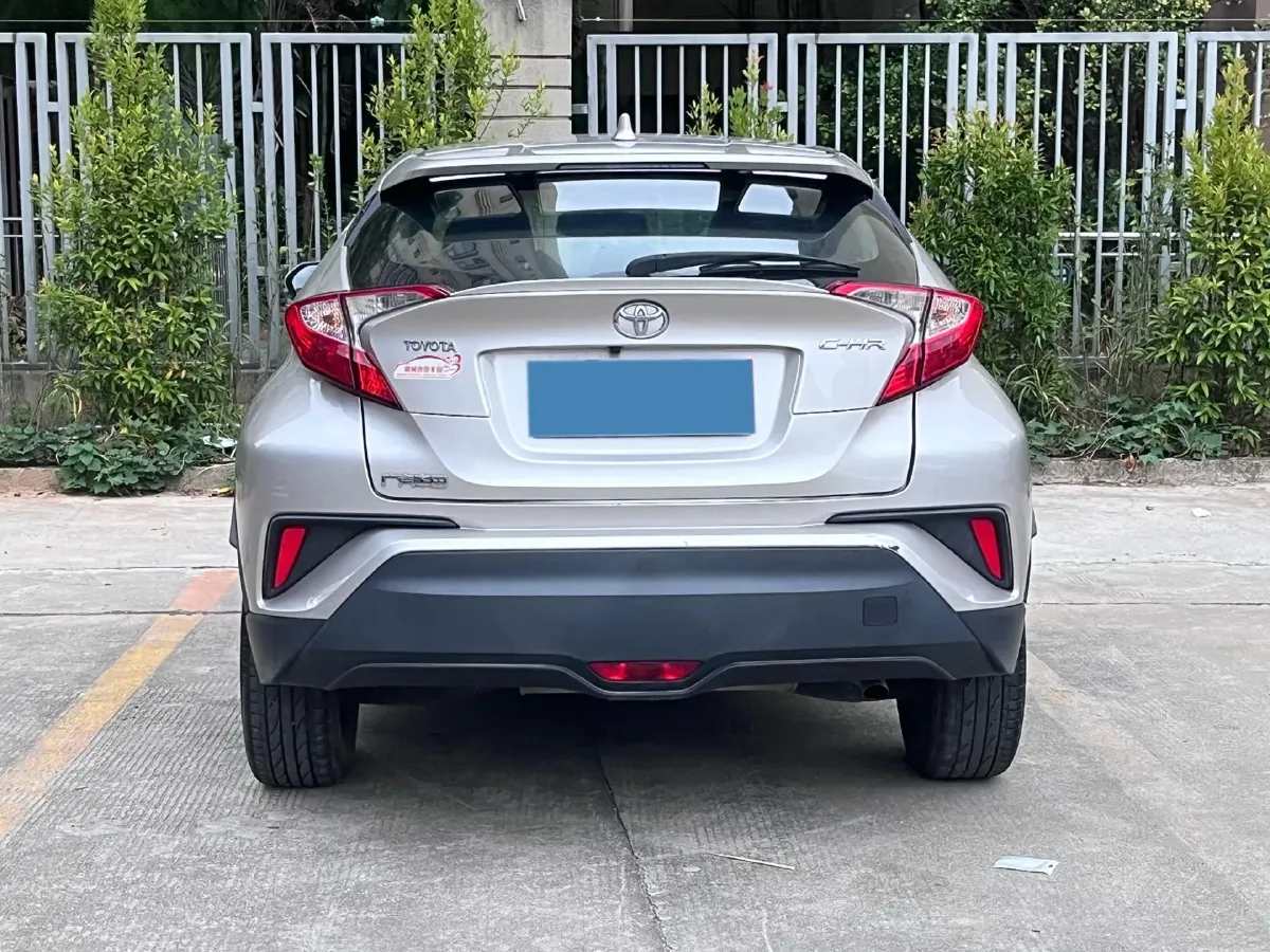 2020 Toyota C-HR 2.0L 171HP L4 CVT,autocango,china used car exporter,china ev exporter,chinese used car exporter,chinese used ev exporter