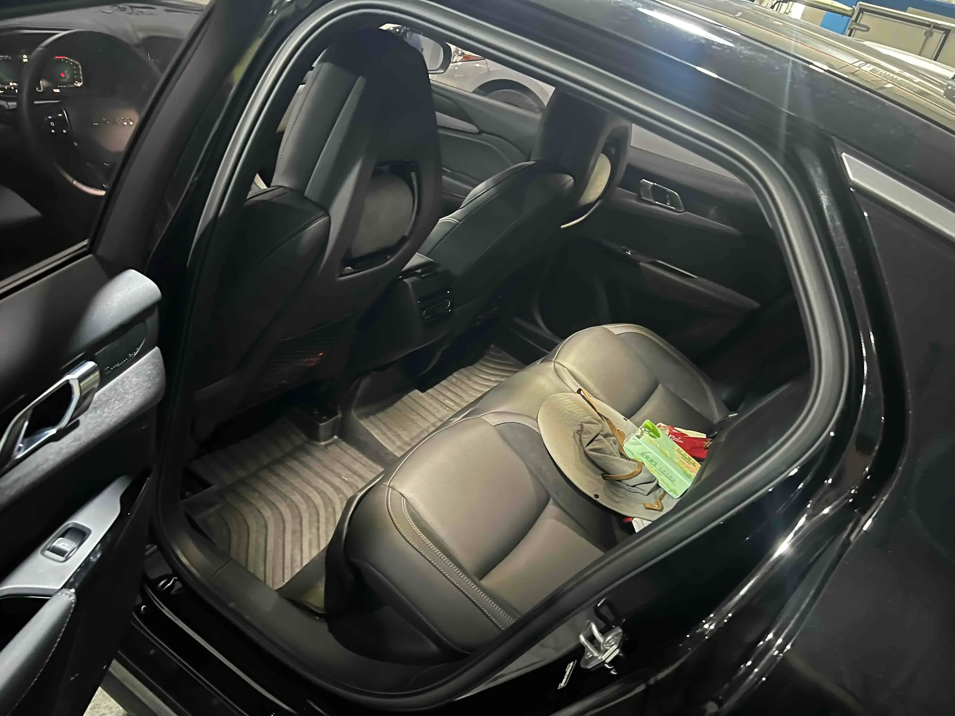 2021 LYNK&CO 03 thumbnail 2