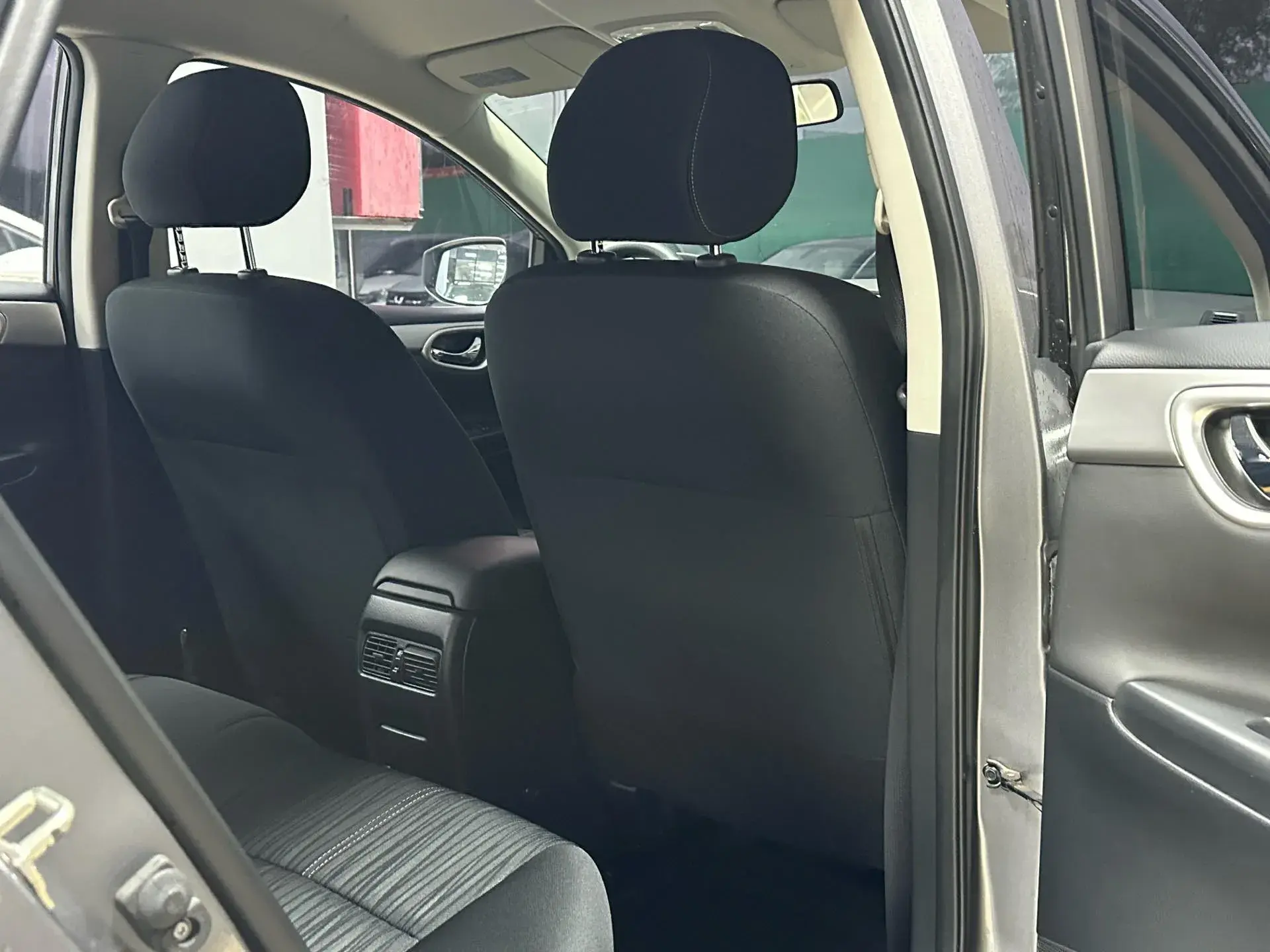 2019 NISSAN SYLPHY thumbnail 4