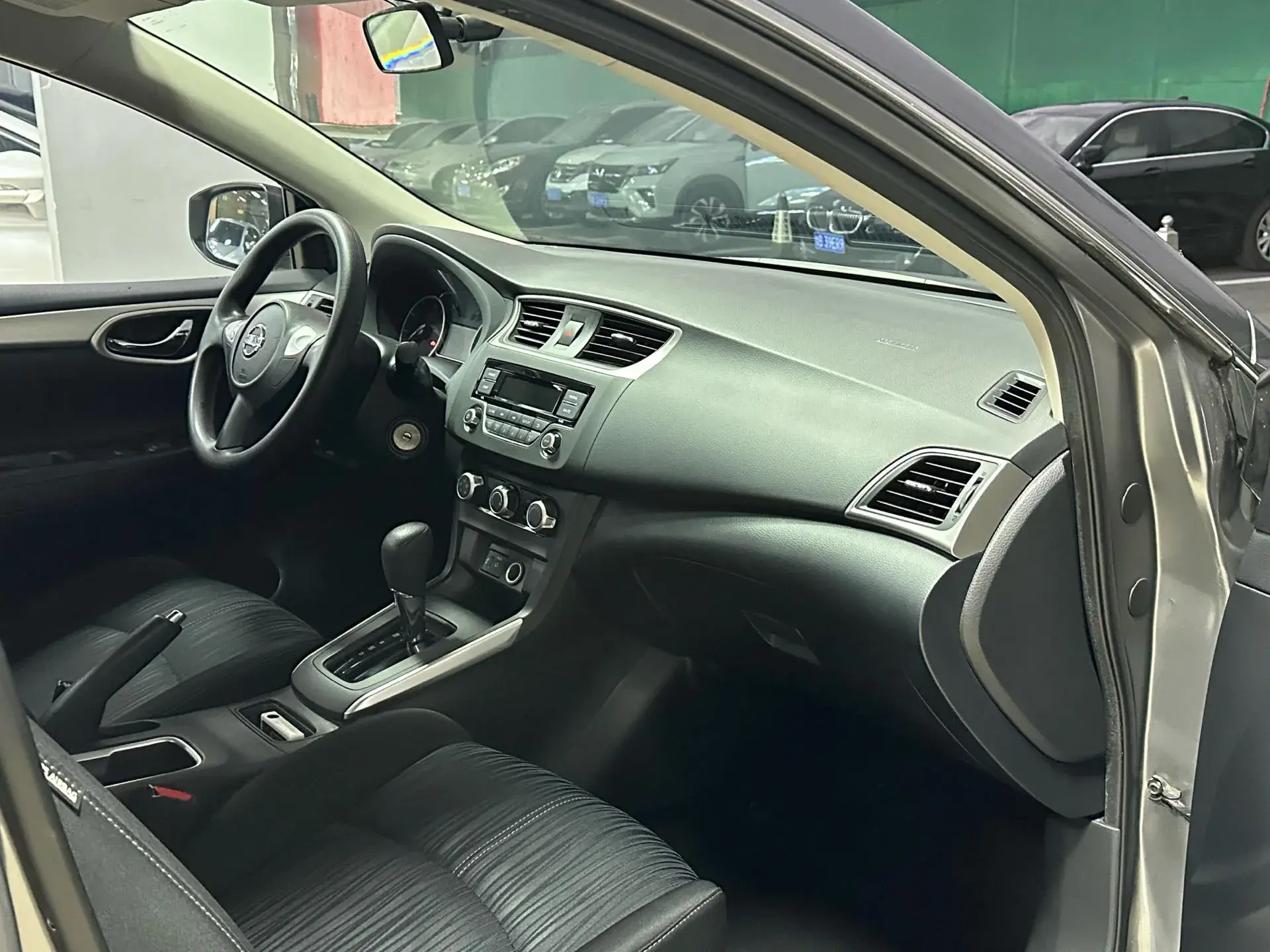 2019 NISSAN SYLPHY thumbnail 3