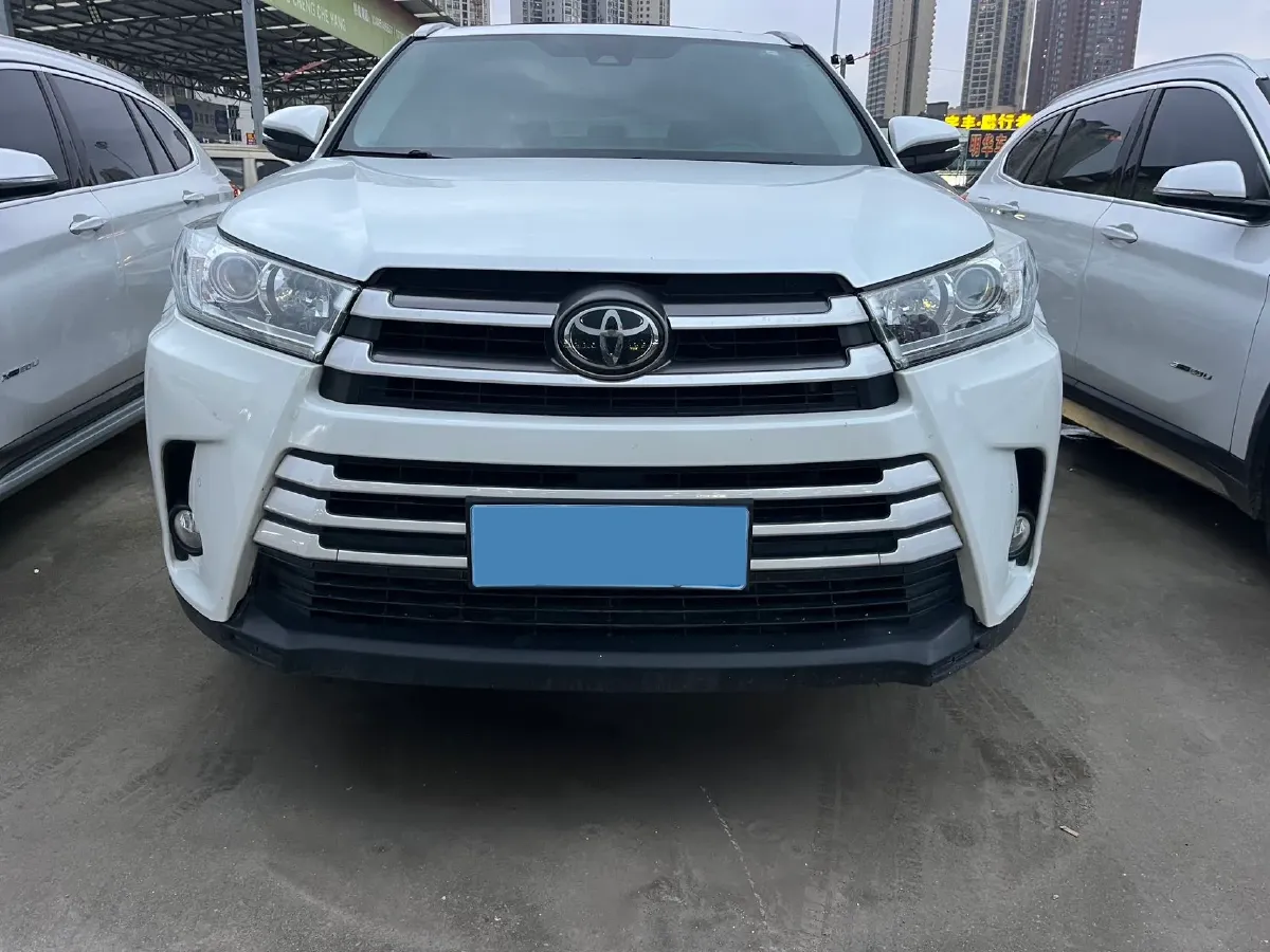 2021 Toyota Highlander 2.0T 220HP L4 6AT,autocango,china used car exporter,china ev exporter,chinese used car exporter,chinese used ev exporter