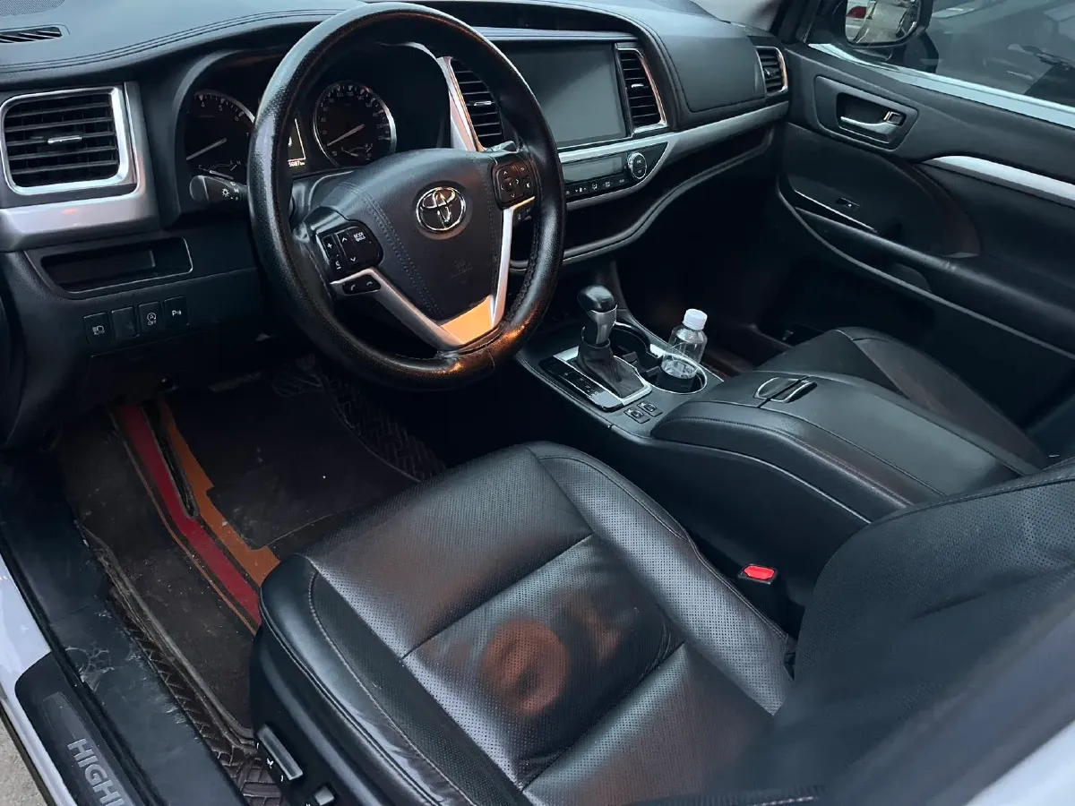 2021 Toyota Highlander 2.0T 220HP L4 6AT,autocango,china used car exporter,china ev exporter,chinese used car exporter,chinese used ev exporter