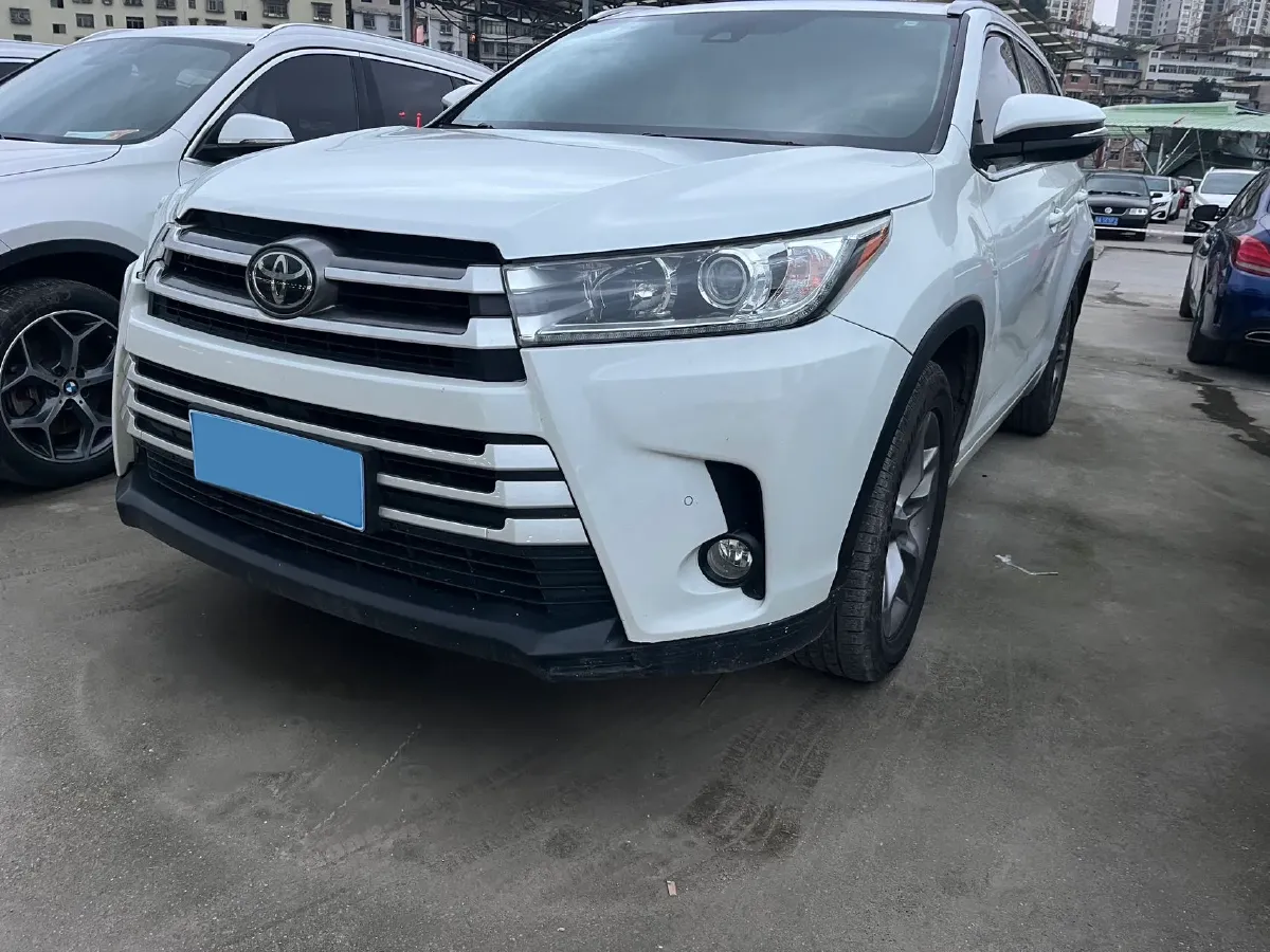 2021 Toyota Highlander 2.0T 220HP L4 6AT,autocango,china used car exporter,china ev exporter,chinese used car exporter,chinese used ev exporter