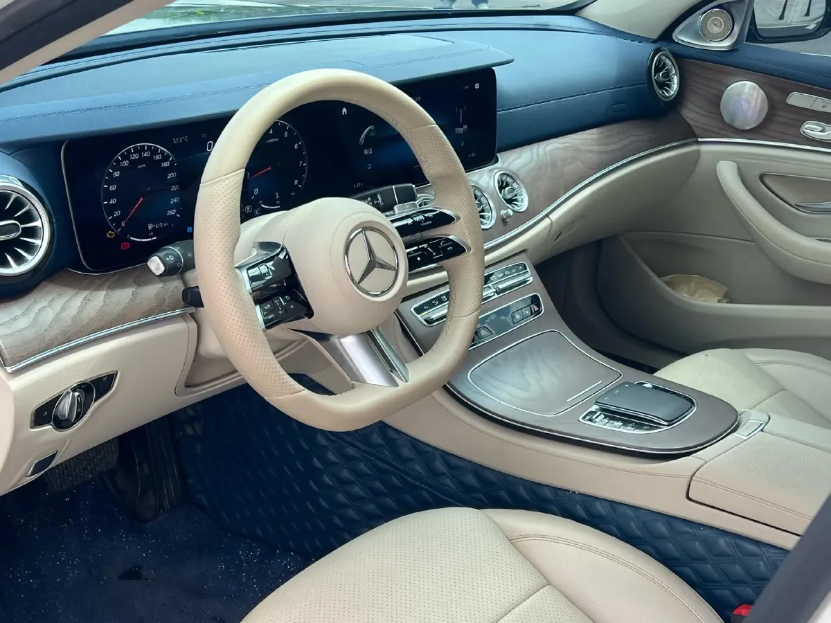 2022 Mercedes-Benz E Class 2.0T 258HP L4 9AT,autocango,china used car exporter,china ev exporter,chinese used car exporter,chinese used ev exporter