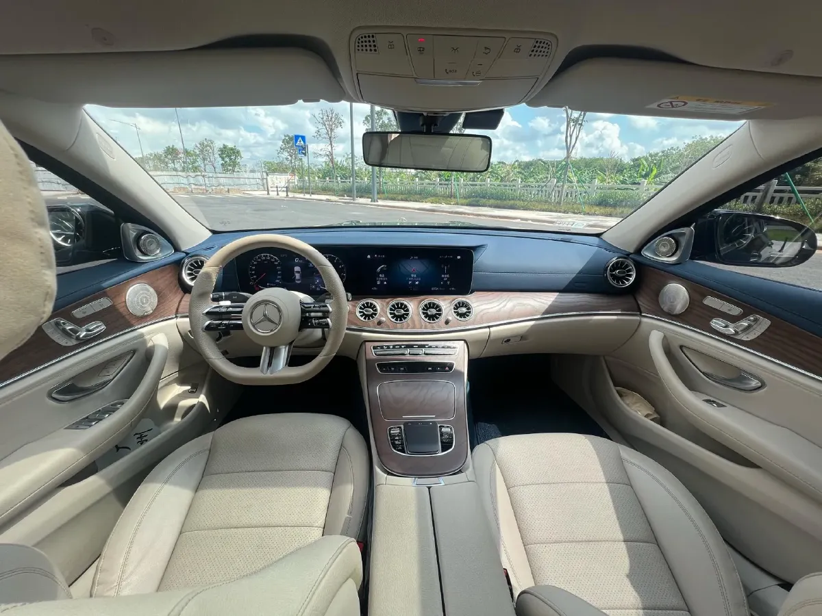 2022 Mercedes-Benz E Class 2.0T 258HP L4 9AT,autocango,china used car exporter,china ev exporter,chinese used car exporter,chinese used ev exporter