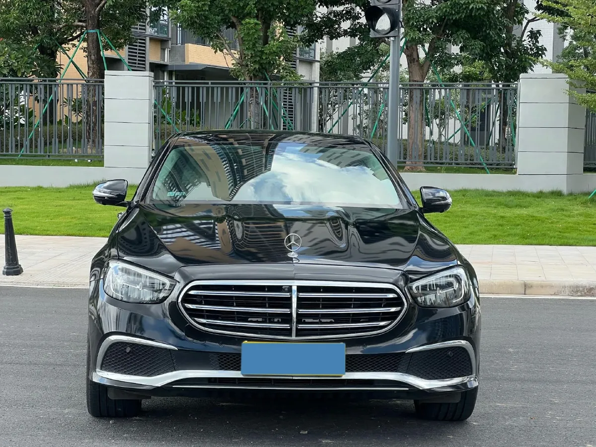 2022 Mercedes-Benz E Class 2.0T 258HP L4 9AT,autocango,china used car exporter,china ev exporter,chinese used car exporter,chinese used ev exporter
