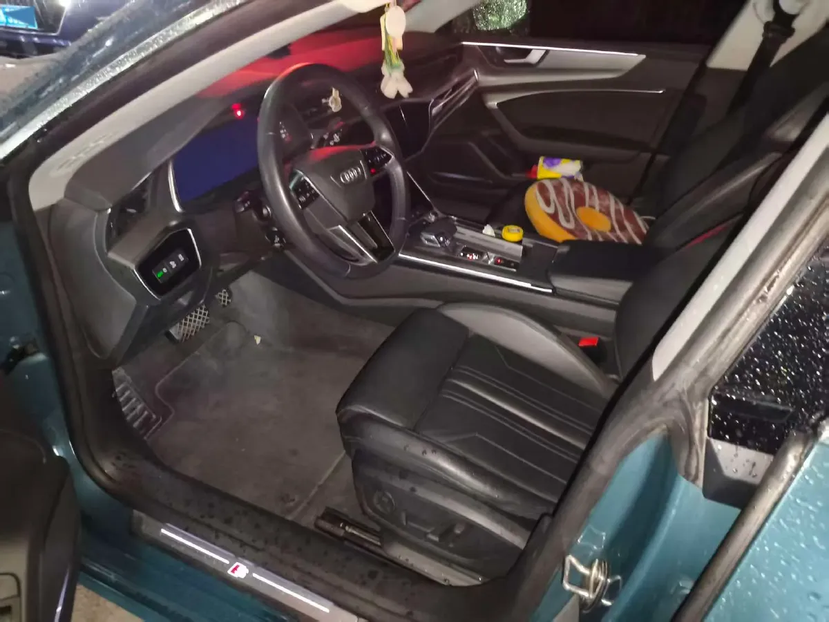 2020 Audi A7 2.0T 245HP L4 7DCT,autocango,china used car exporter,china ev exporter,chinese used car exporter,chinese used ev exporter