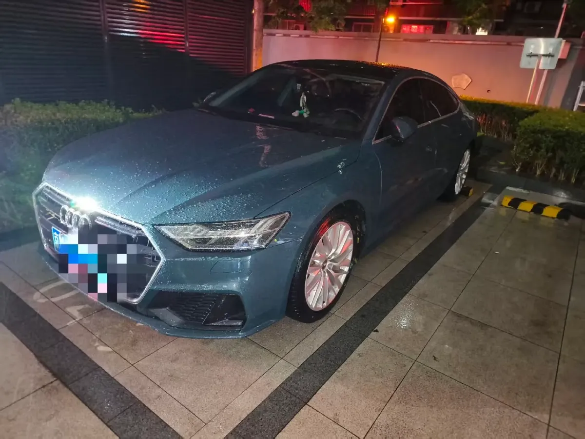 2020 Audi A7 2.0T 245HP L4 7DCT,autocango,china used car exporter,china ev exporter,chinese used car exporter,chinese used ev exporter