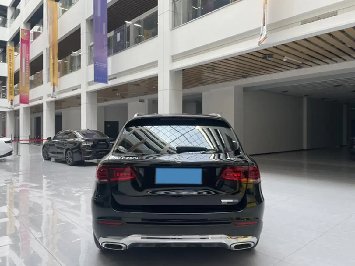 2021 MERCEDES-BENZ GLC thumbnail 3