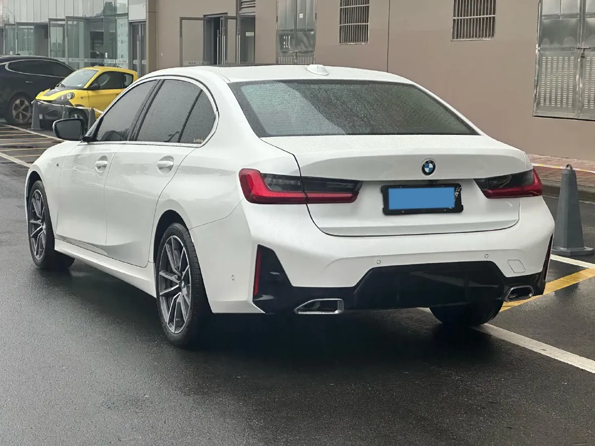 2025 BMW 3 Series 2.0T 184HP L4 8AT,autocango,china used car exporter,china ev exporter,chinese used car exporter,chinese used ev exporter