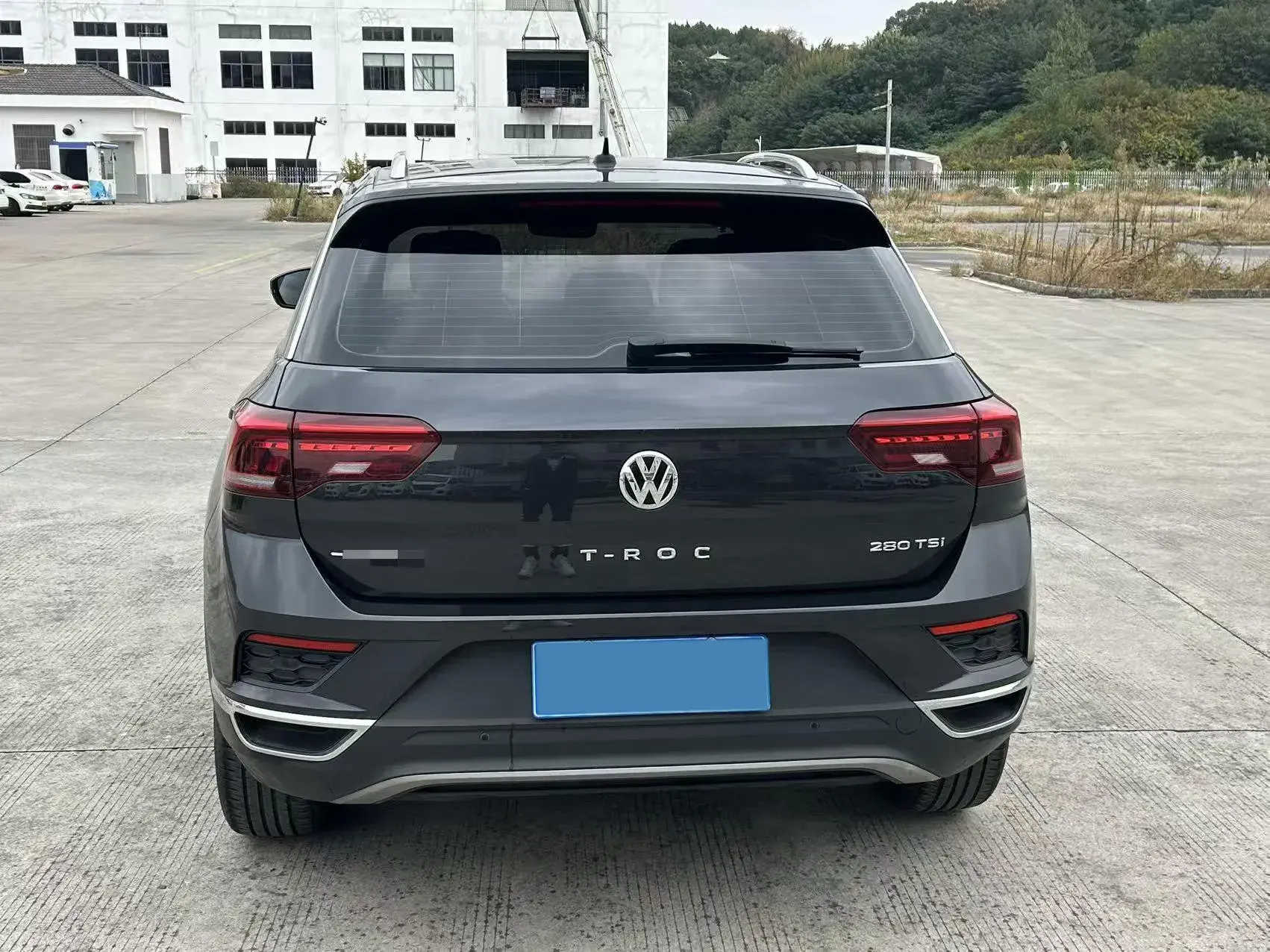 2020 VOLKSWAGEN T-ROC thumbnail 4