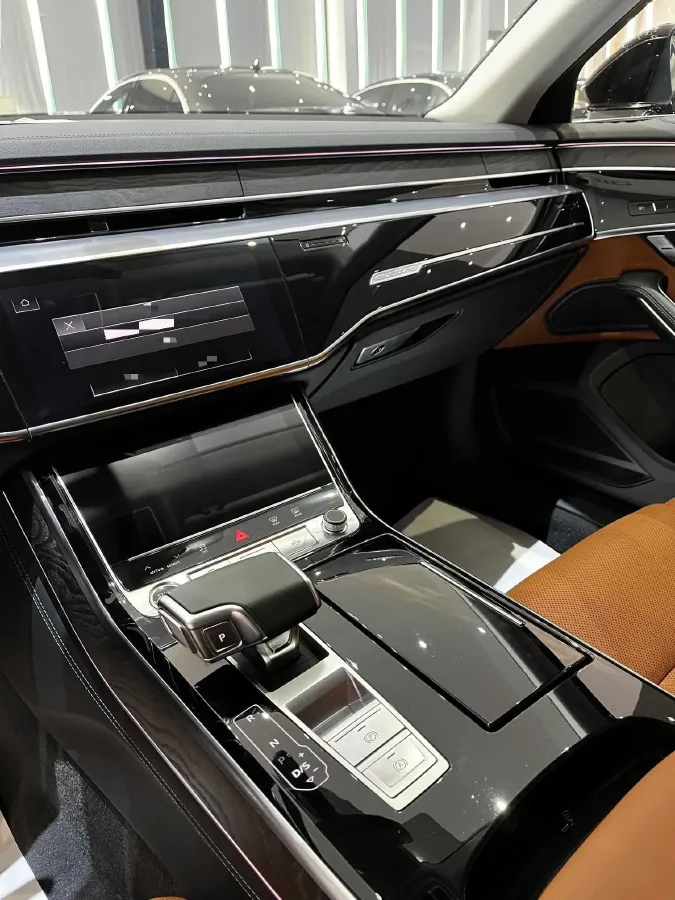 2024 Audi A8 3.0T 286HP V6 8AT,autocango,china used car exporter,china ev exporter,chinese used car exporter,chinese used ev exporter