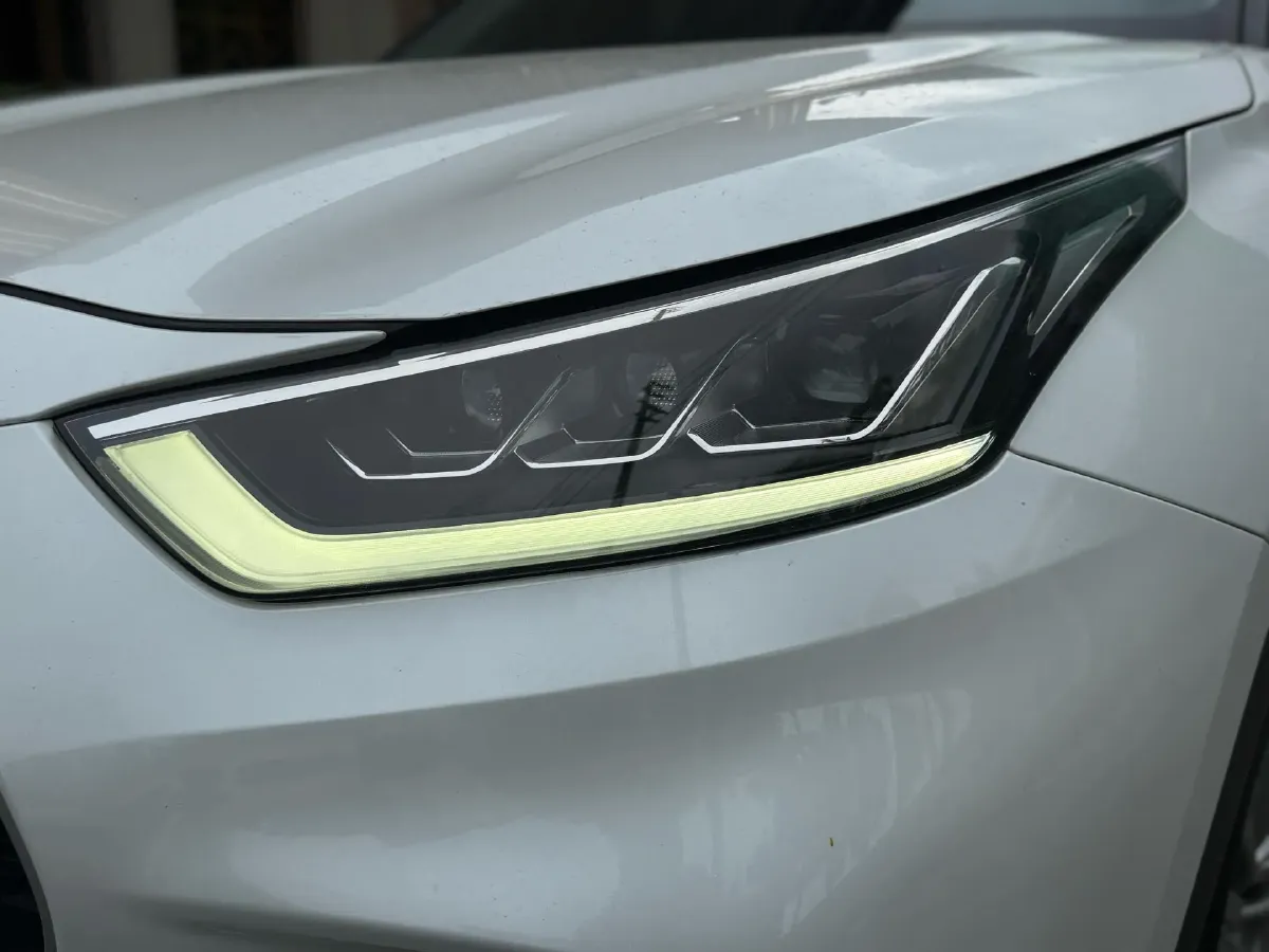 2022 Toyota Highlander 2.5L 192HP L4 E-CVT Hybrid,autocango,china used car exporter,china ev exporter,chinese used car exporter,chinese used ev exporter