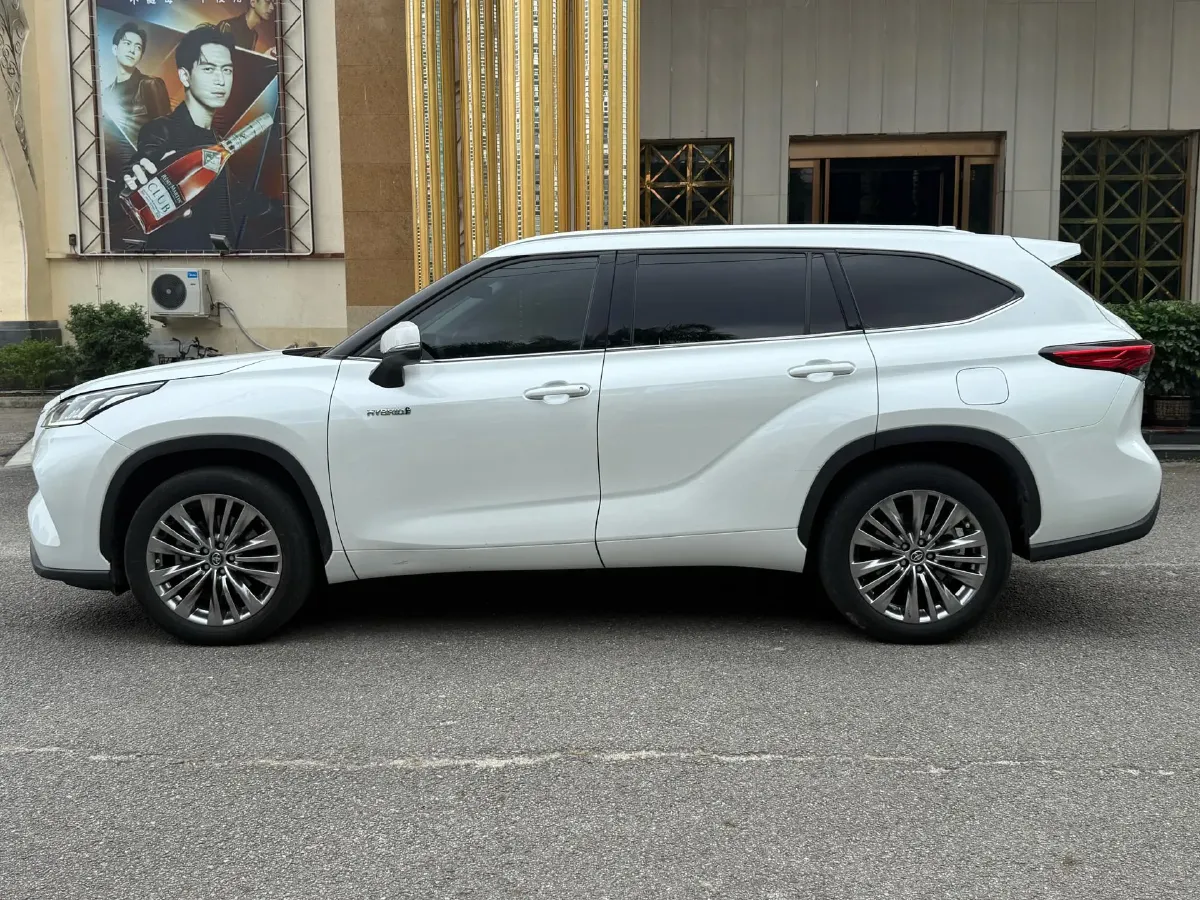 2022 Toyota Highlander 2.5L 192HP L4 E-CVT Hybrid,autocango,china used car exporter,china ev exporter,chinese used car exporter,chinese used ev exporter