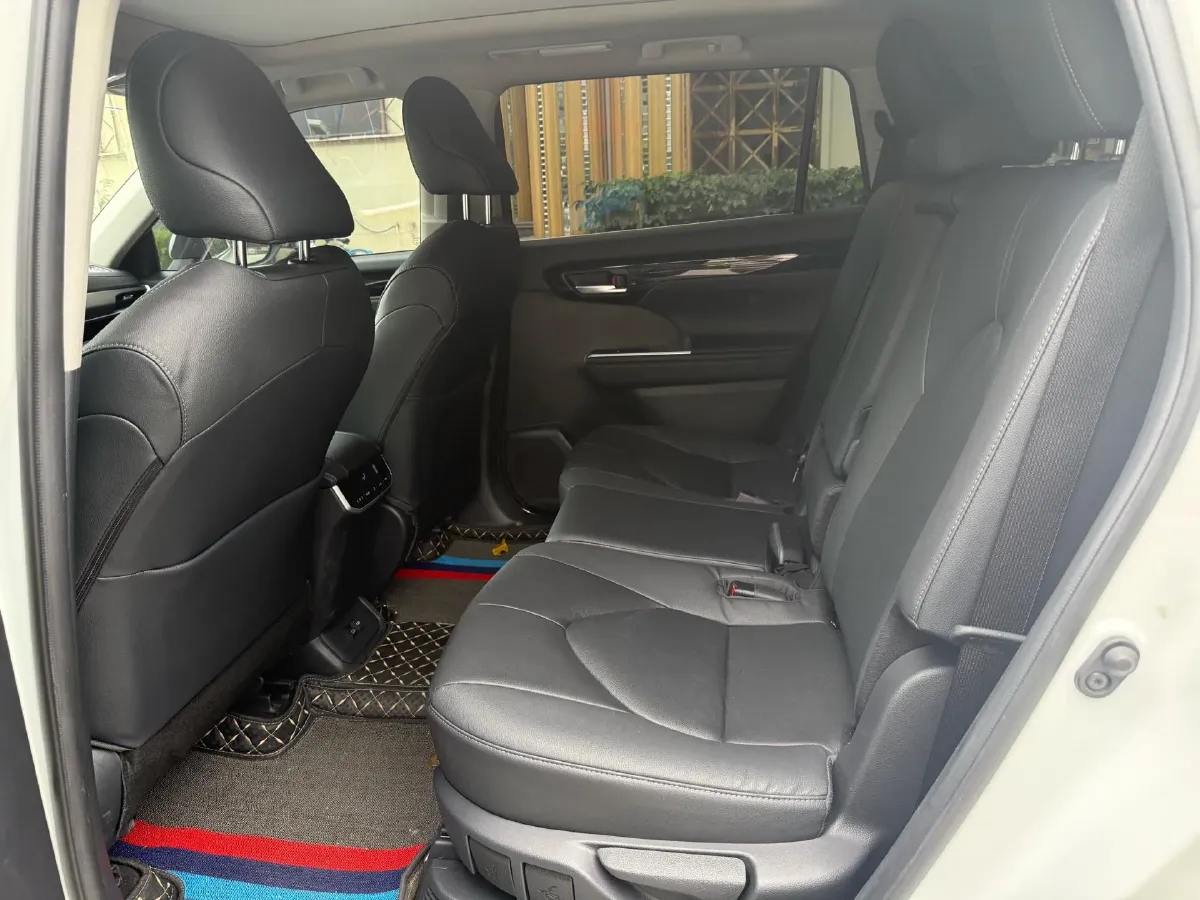 2022 Toyota Highlander 2.5L 192HP L4 E-CVT Hybrid,autocango,china used car exporter,china ev exporter,chinese used car exporter,chinese used ev exporter