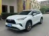2022 Toyota Highlander 2.5L 192HP L4 E-CVT Hybrid