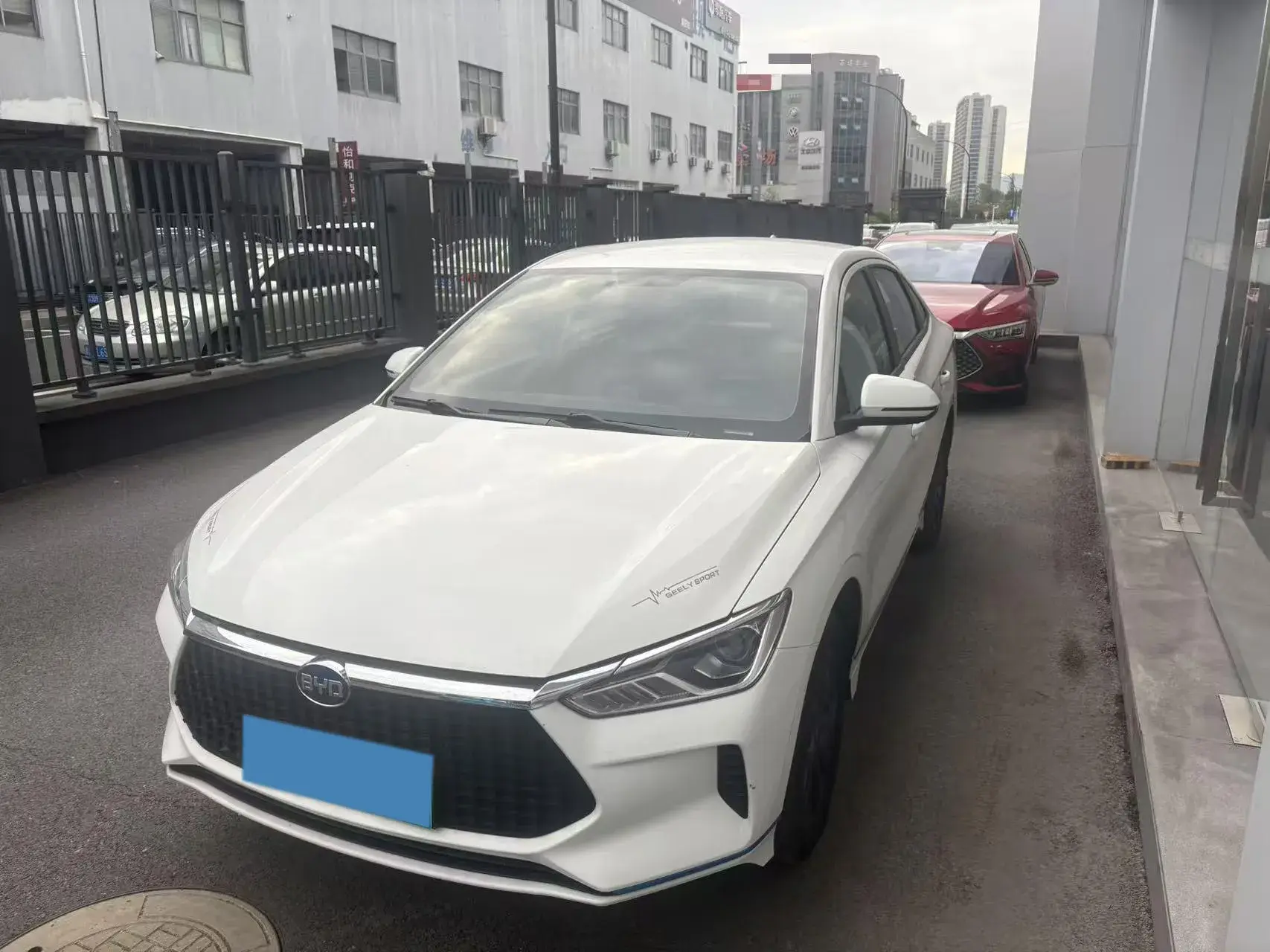 2021 BYD E3 view 1