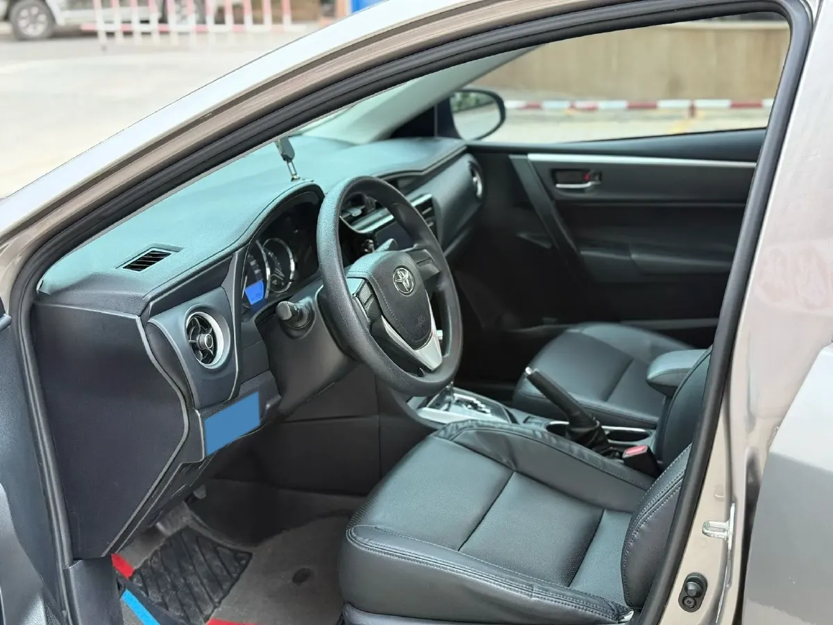 2017 Toyota Corolla 1.2T 116HP L4 CVT,autocango,china used car exporter,china ev exporter,chinese used car exporter,chinese used ev exporter