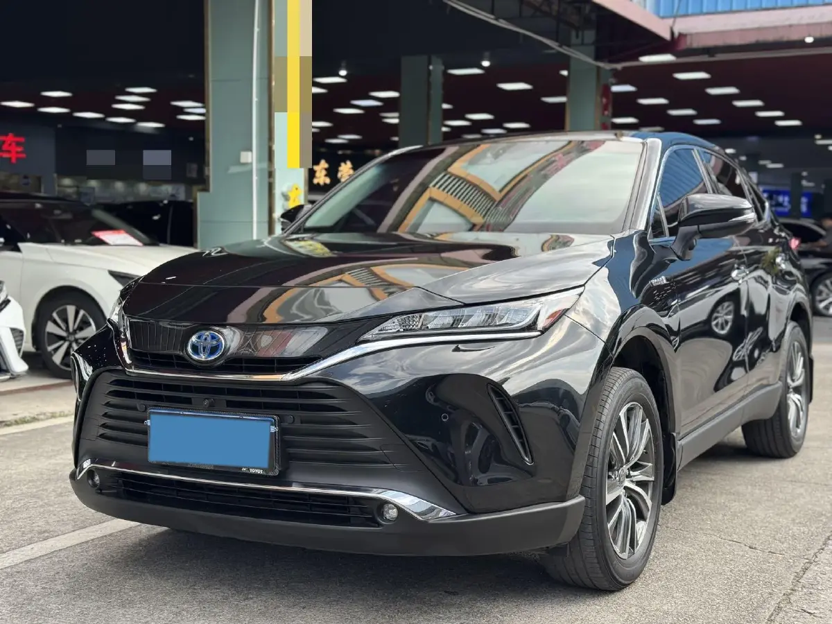 2023 Toyota Harrier 2.5L 178HP L4 E-CVT Hybrid 2023 Toyota Harrier 2.5L 178HP L4 E-CVT Hybrid