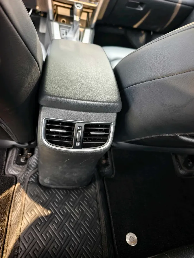 2019 Hyundai Elantra 1.5L 115HP L4 CVT,autocango,china used car exporter,china ev exporter,chinese used car exporter,chinese used ev exporter