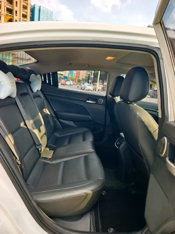 2019 Hyundai Elantra 1.5L 115HP L4 CVT,autocango,china used car exporter,china ev exporter,chinese used car exporter,chinese used ev exporter