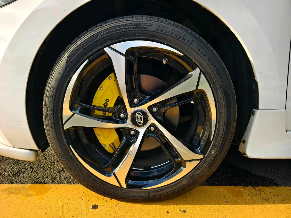 2019 Hyundai Elantra 1.5L 115HP L4 CVT,autocango,china used car exporter,china ev exporter,chinese used car exporter,chinese used ev exporter