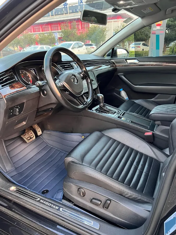 2019 Volkswagen Magotan 2.0T 186HP L4 7DCT,autocango,china used car exporter,china ev exporter,chinese used car exporter,chinese used ev exporter