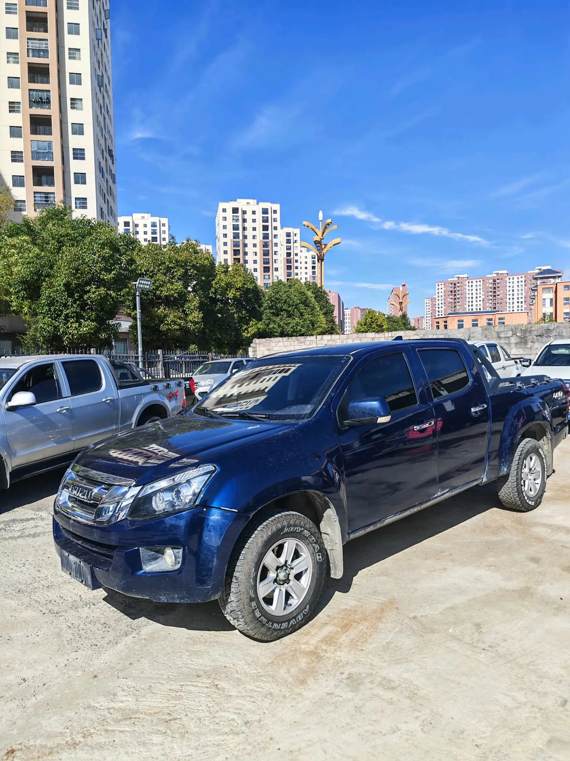 2020 ISUZU LINGTUO view 1