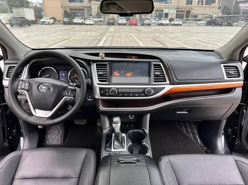 2017 Toyota Highlander 2.0T 220HP L4 6AT,autocango,china used car exporter,china ev exporter,chinese used car exporter,chinese used ev exporter