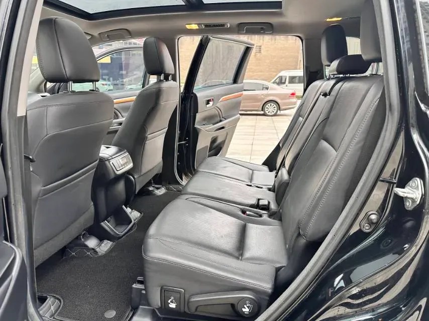 2017 Toyota Highlander 2.0T 220HP L4 6AT,autocango,china used car exporter,china ev exporter,chinese used car exporter,chinese used ev exporter