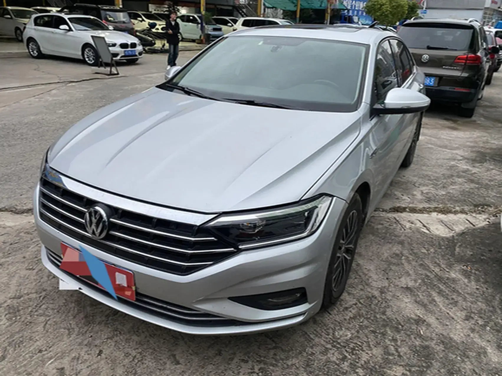 2020 VOLKSWAGEN SAGITAR view 1