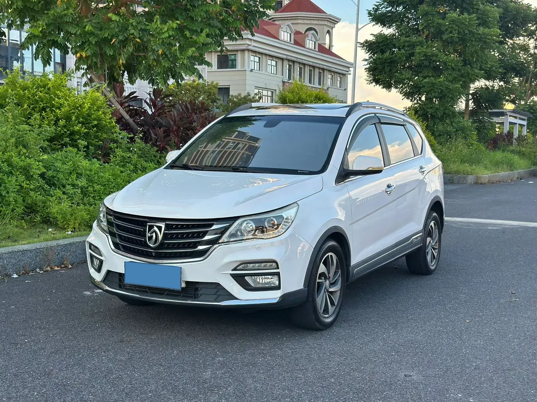 2017 BAOJUN 560 view 1