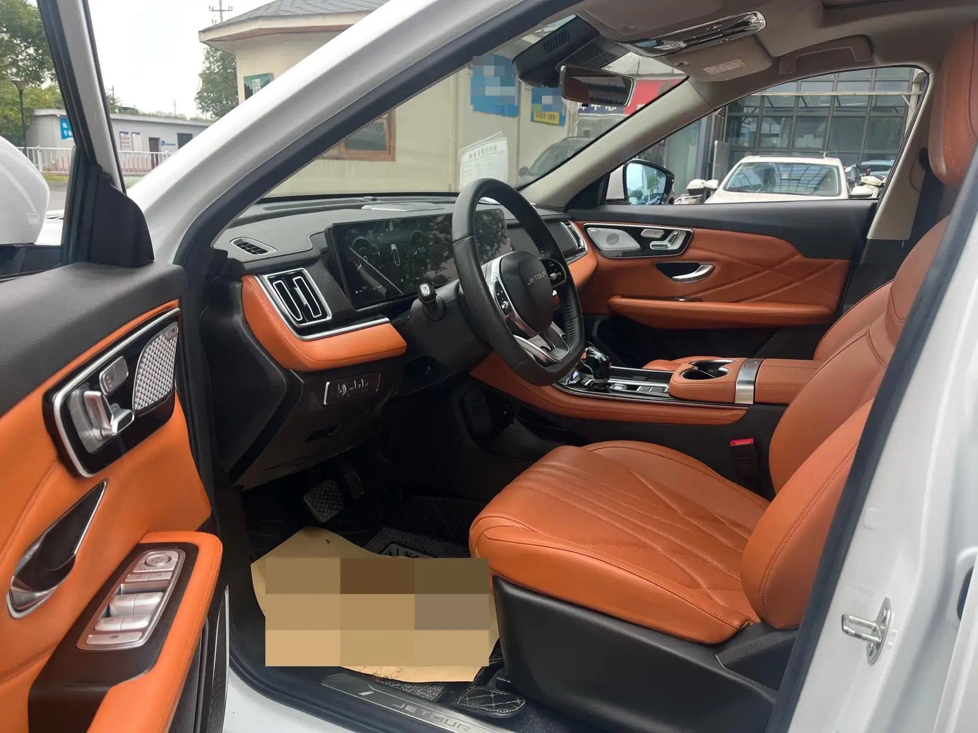 2025 JETOUR X70 thumbnail 4