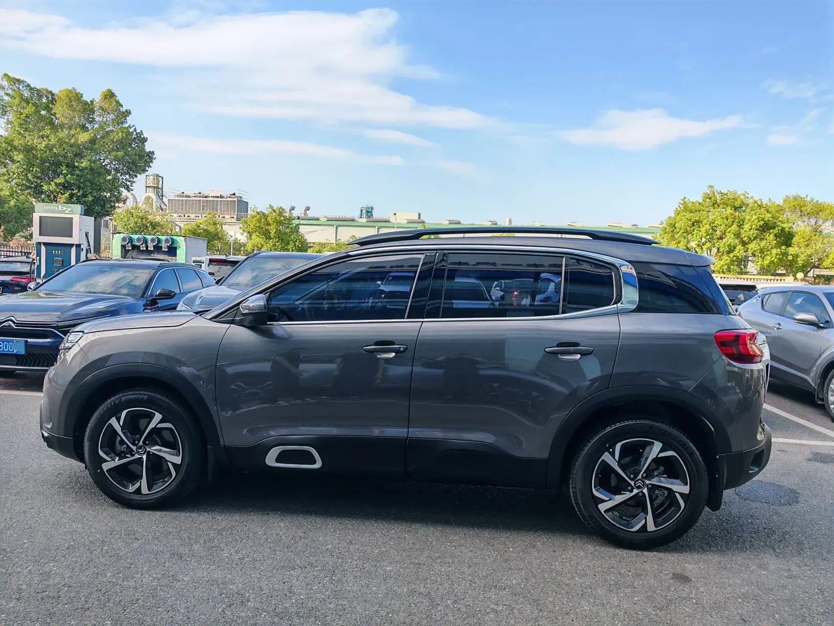 2022 CITROEN C5 thumbnail 2