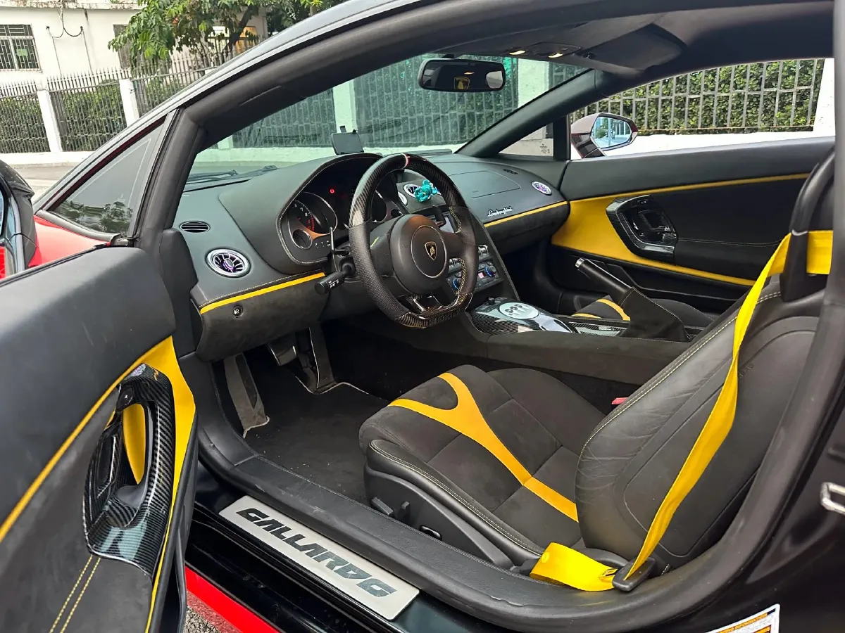 2010 Lamborghini Gallardo 5.2L 557HP V10 6AMT,autocango,china used car exporter,china ev exporter,chinese used car exporter,chinese used ev exporter